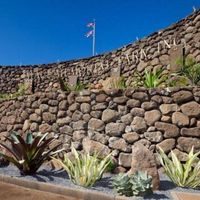 Maui Memorial Park logo