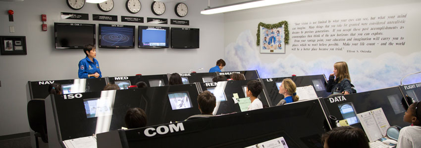 Challenger Center Hawai'i logo